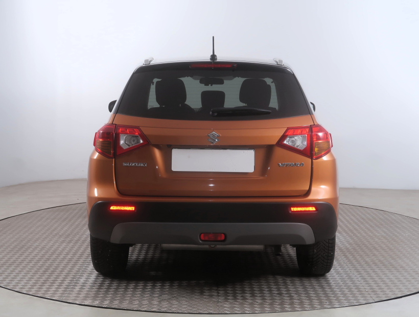 Suzuki Vitara, 2016