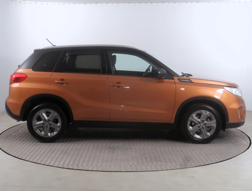 Suzuki Vitara, 2016