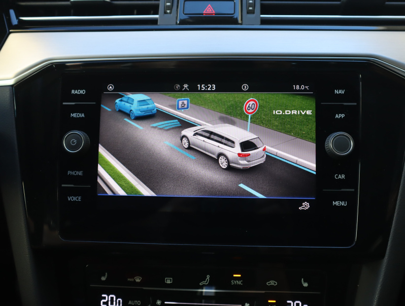 Volkswagen Passat, 2023