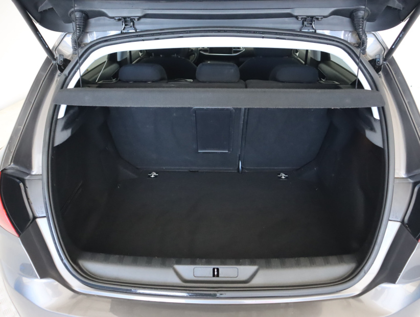 Peugeot 308, 2017