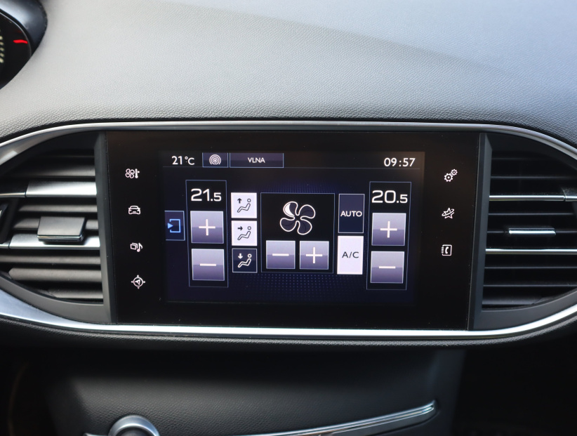 Peugeot 308, 2017