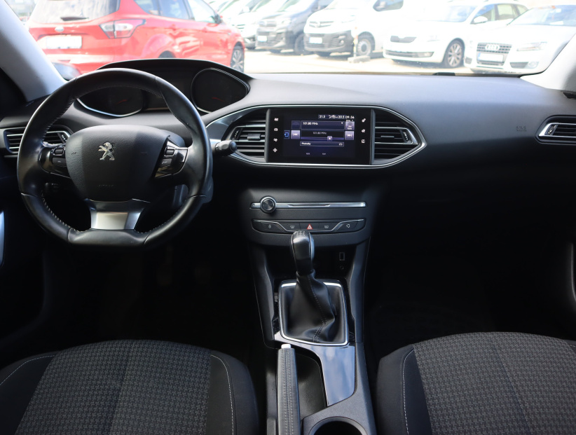 Peugeot 308, 2017