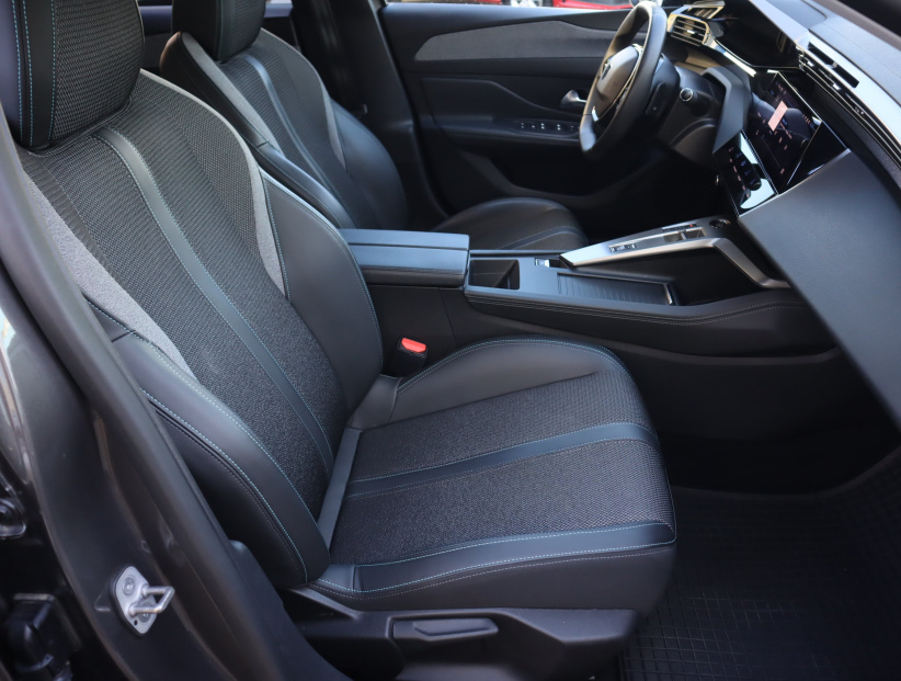 Peugeot 308, 2023