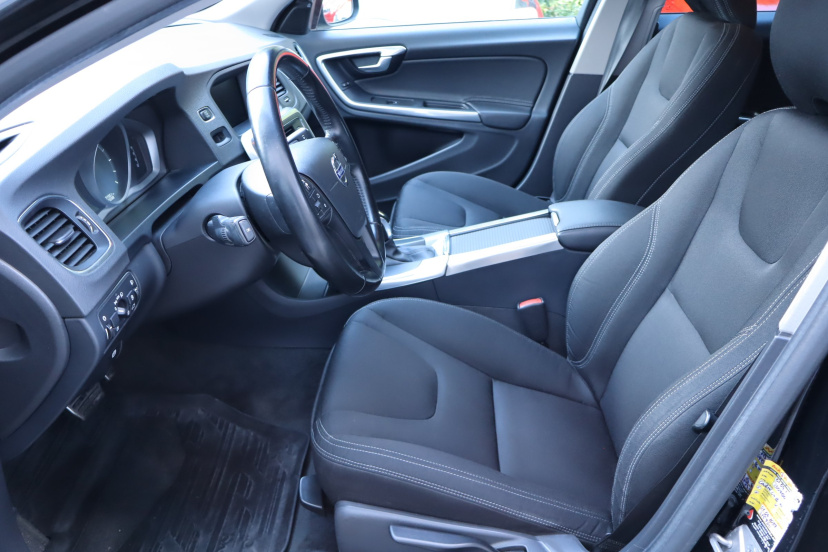 Volvo V60, 2015
