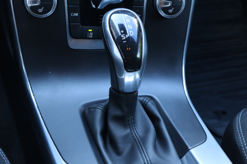 Volvo V60, 2015