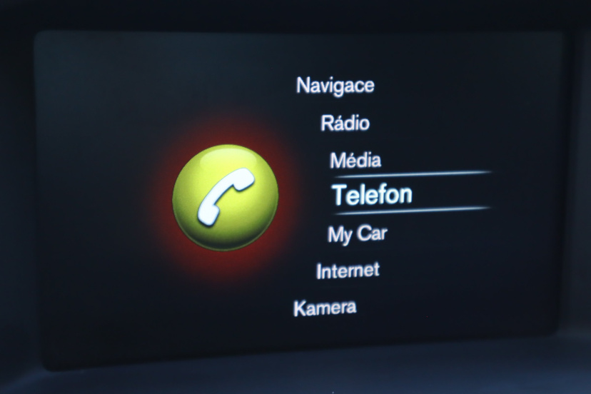 Volvo V60, 2015