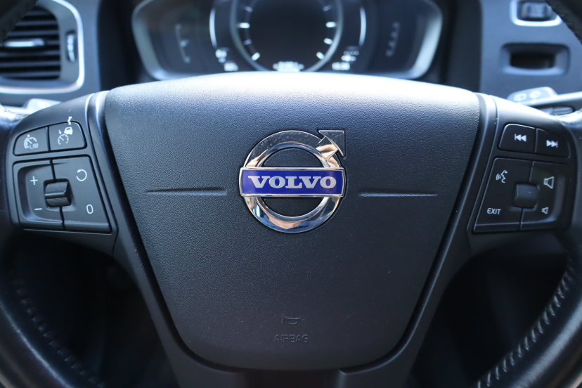 Volvo V60, 2015