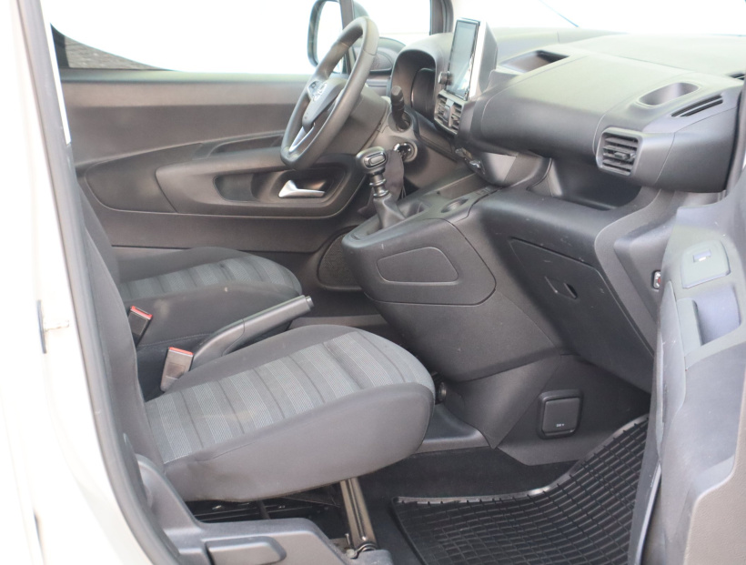 Opel Combo, 2022