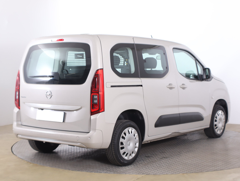 Opel Combo, 2022