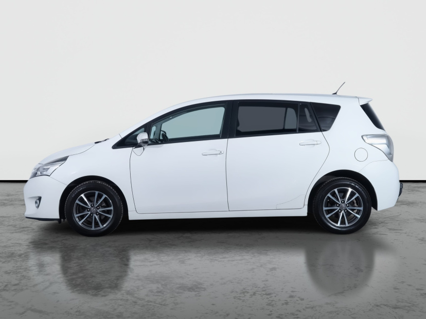 Toyota Verso, 2015