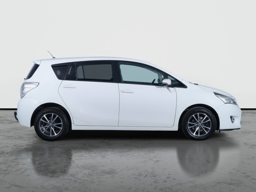 Toyota Verso, 2015