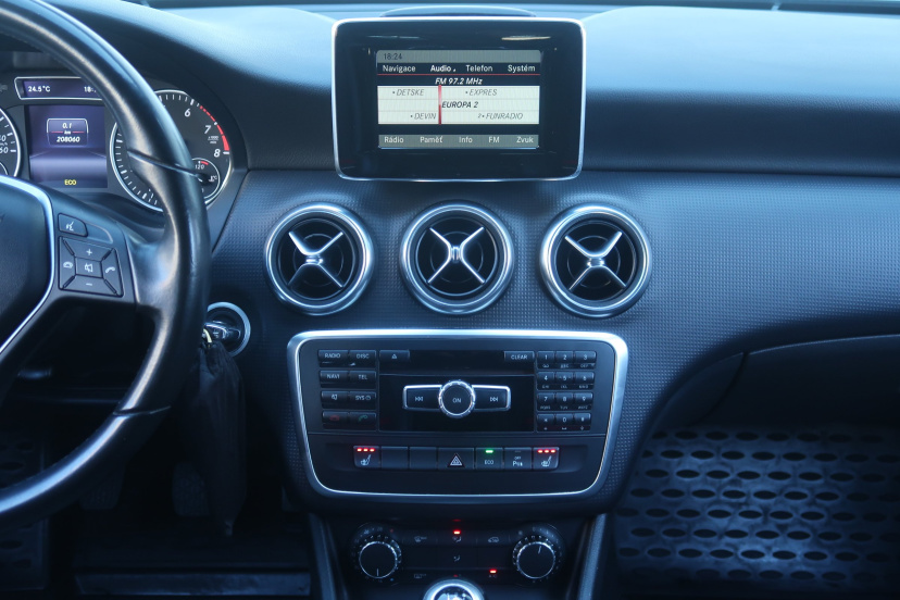 Mercedes-Benz A, 2014