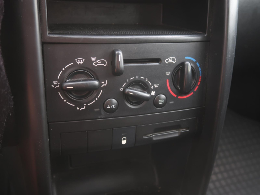 Peugeot 207, 2008
