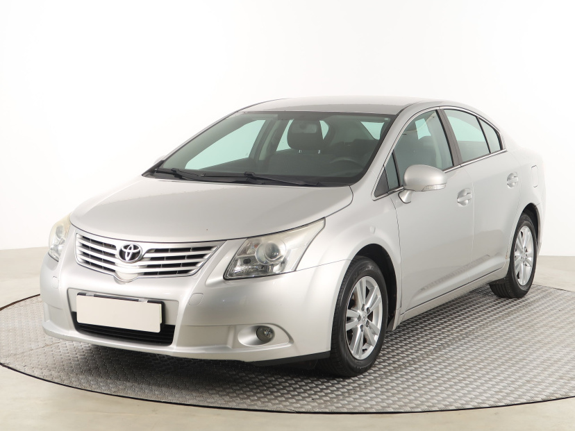 Toyota Avensis, 2011