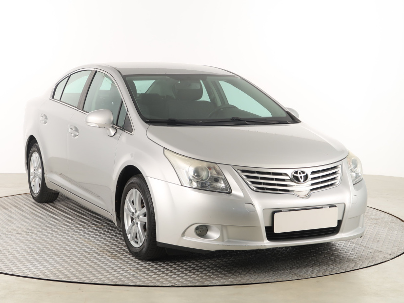 Toyota Avensis, 2011