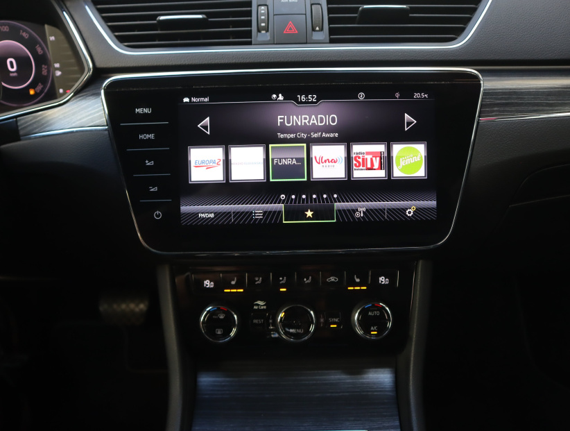 Škoda Superb, 2021