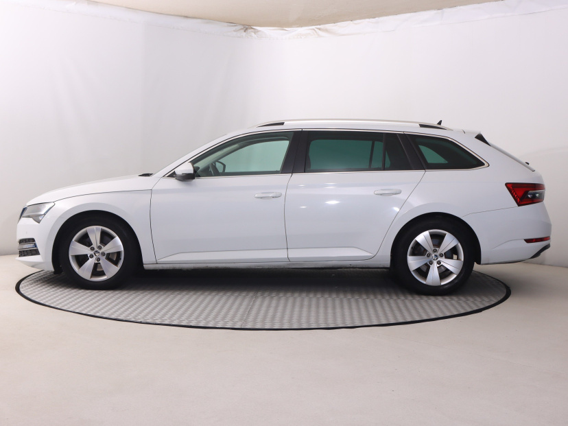 Škoda Superb, 2021