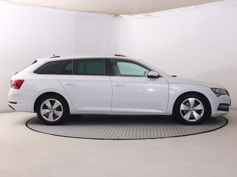 Škoda Superb, 2021