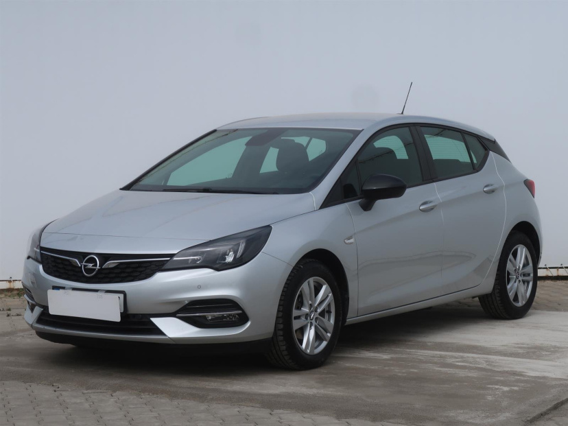 Opel Astra, 2021