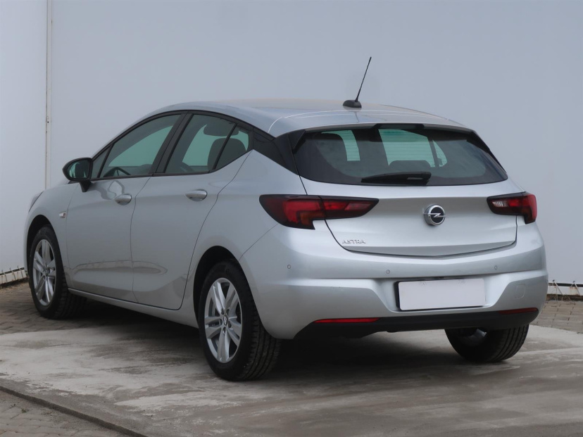 Opel Astra, 2021