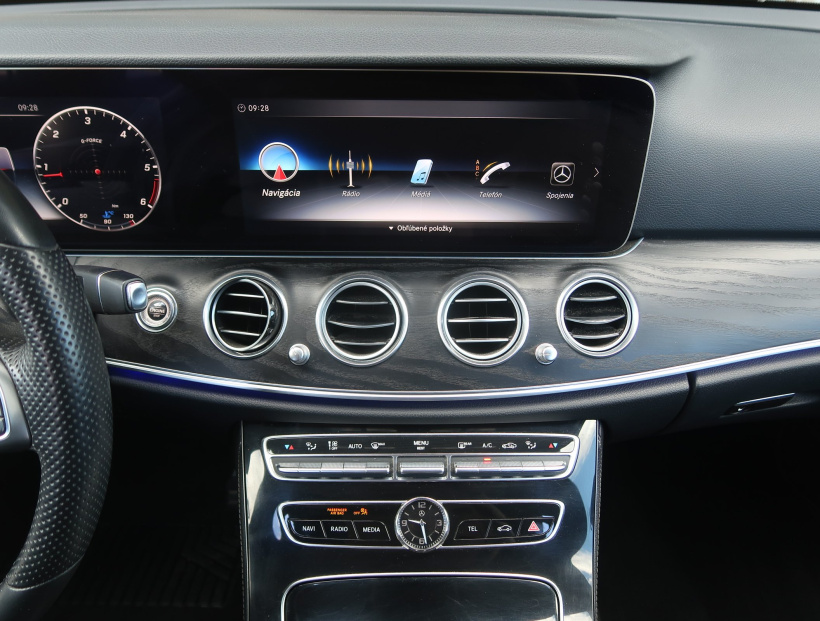 Mercedes-Benz E, 2017