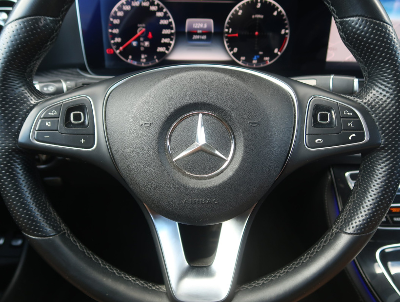 Mercedes-Benz E, 2017