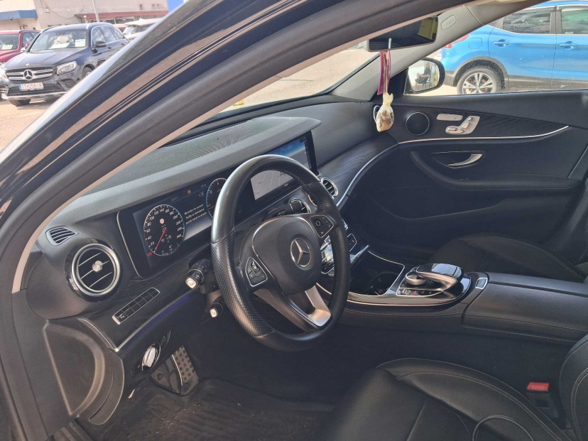 Mercedes-Benz E, 2017