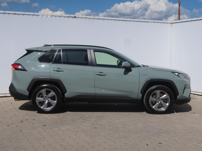 Toyota RAV 4, 2022