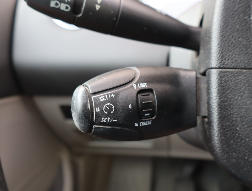 Peugeot 308, 2011