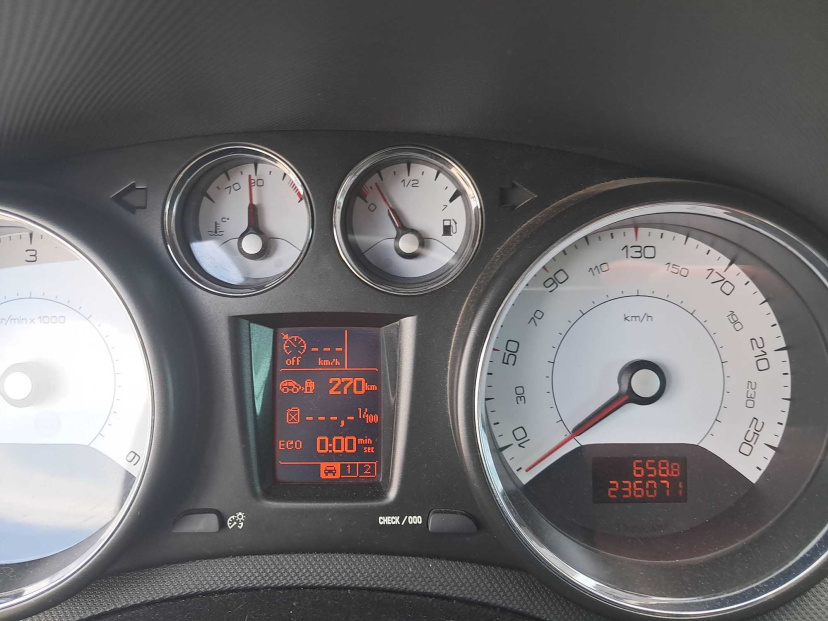 Peugeot 308, 2011