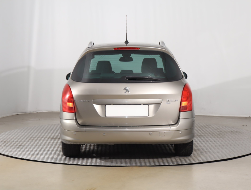 Peugeot 308, 2011
