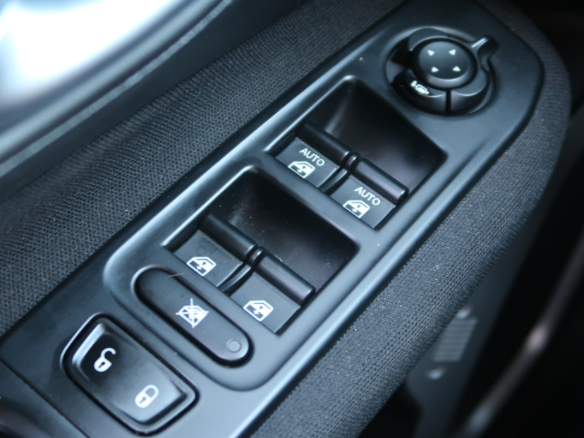 Jeep Renegade, 2016