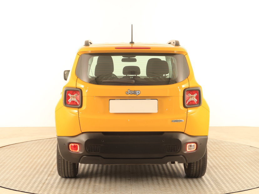 Jeep Renegade, 2016