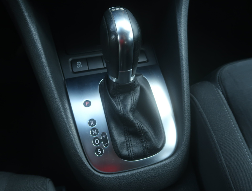 Volkswagen Golf, 2012
