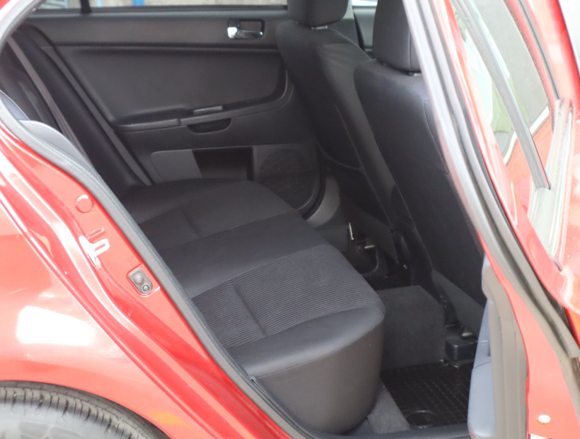 Mitsubishi Lancer, 2016