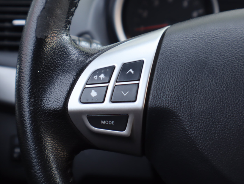 Mitsubishi Lancer, 2016