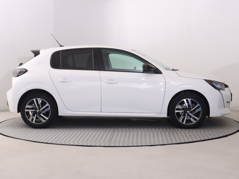 Peugeot 208, 2023