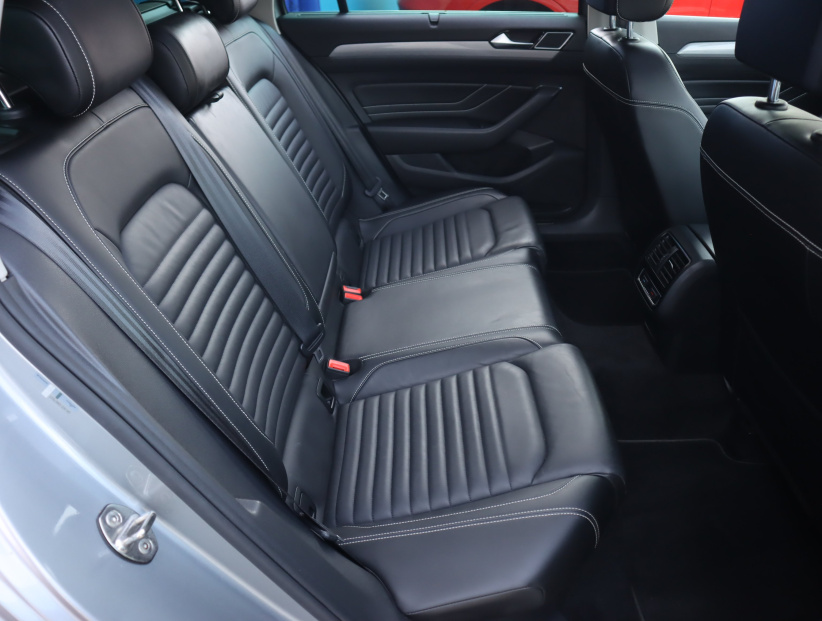 Volkswagen Passat, 2020