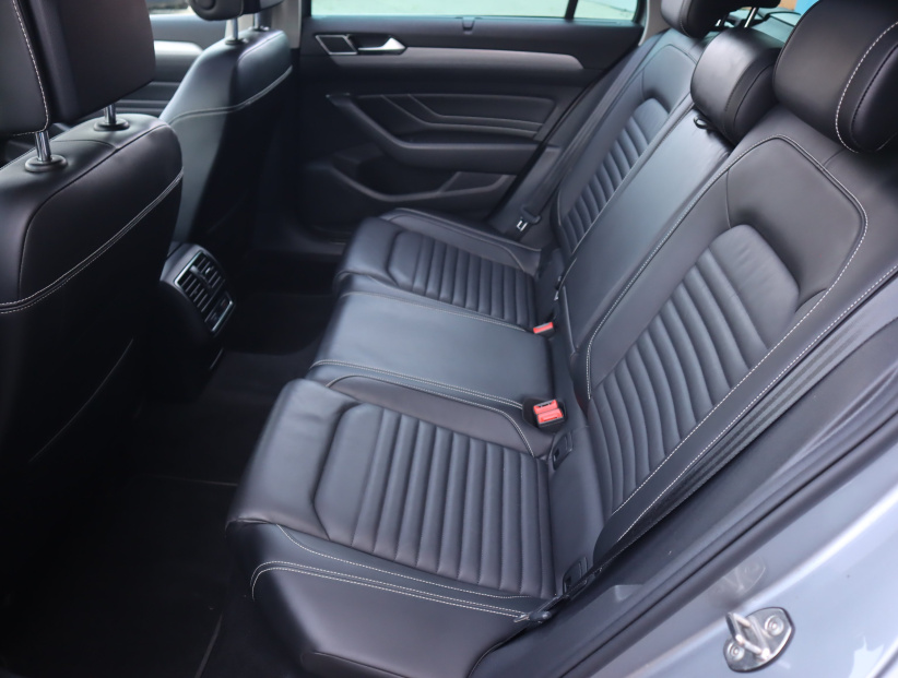 Volkswagen Passat, 2020