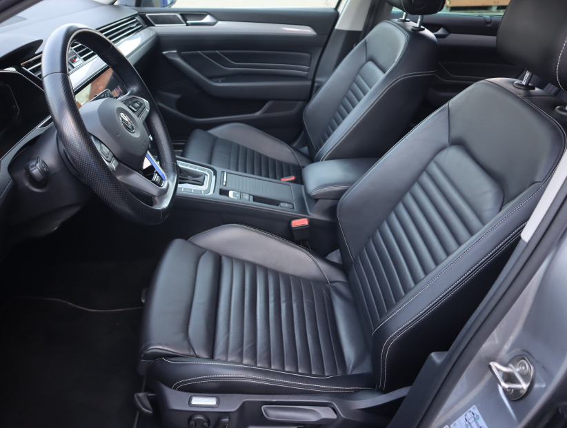 Volkswagen Passat, 2020