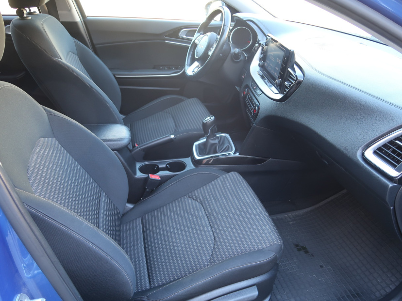 Kia Ceed, 2022