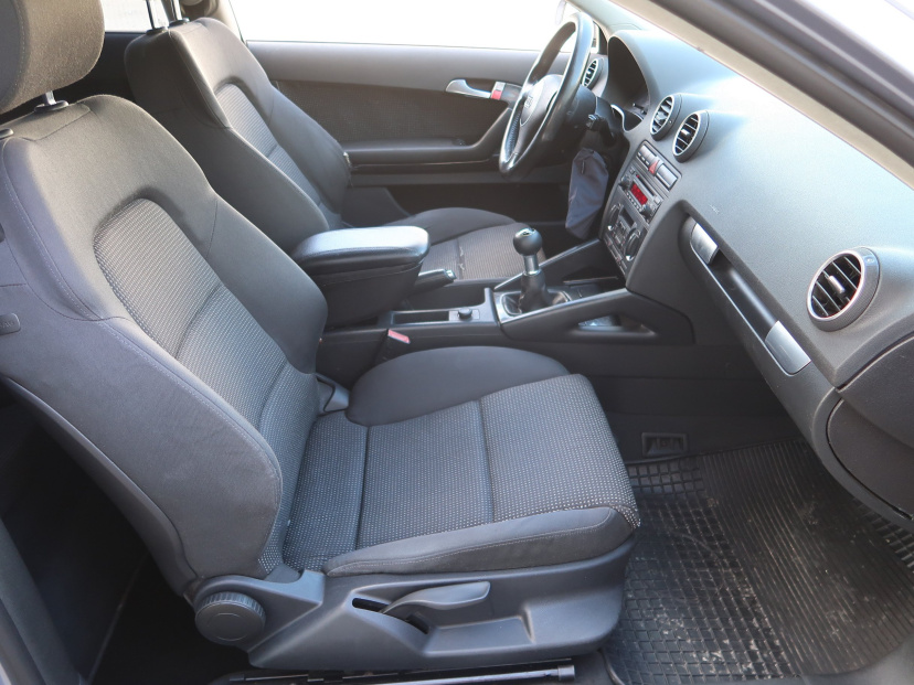 Audi A3, 2004