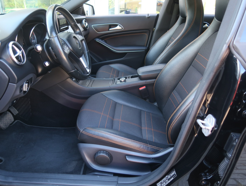 Mercedes-Benz CLA, 2014