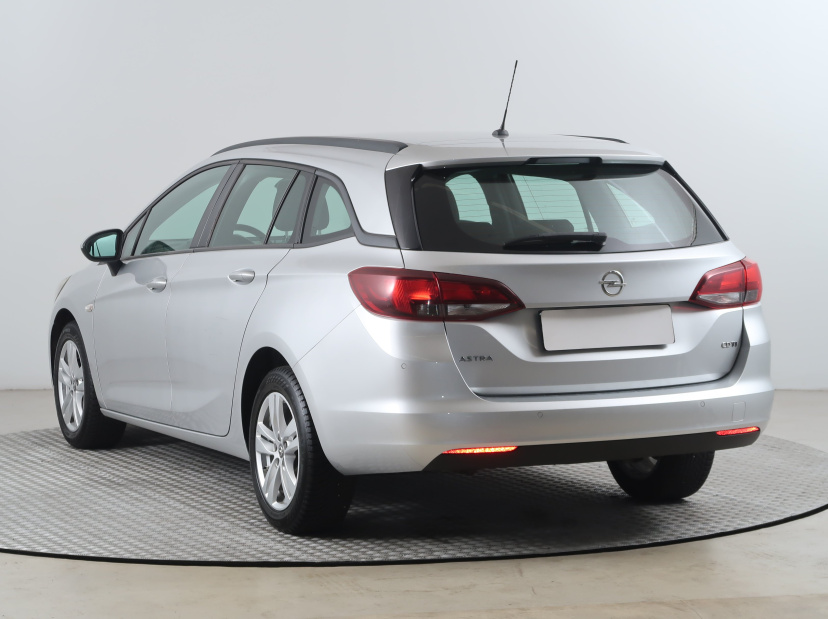 Opel Astra, 2017