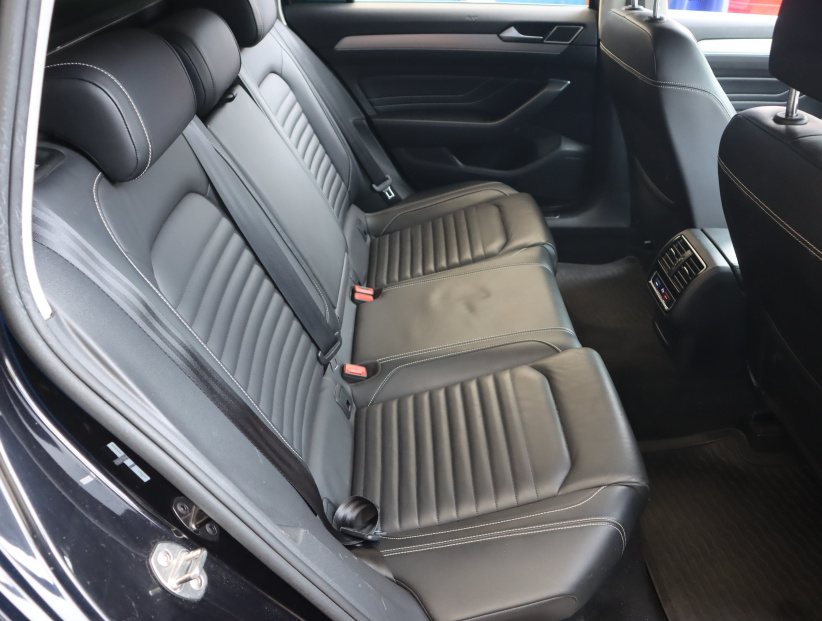 Volkswagen Passat, 2020