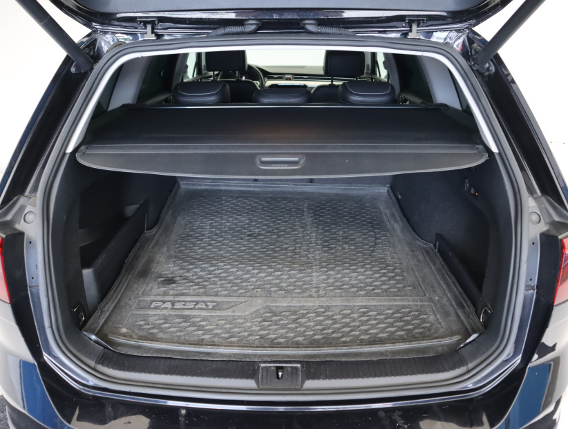 Volkswagen Passat, 2020