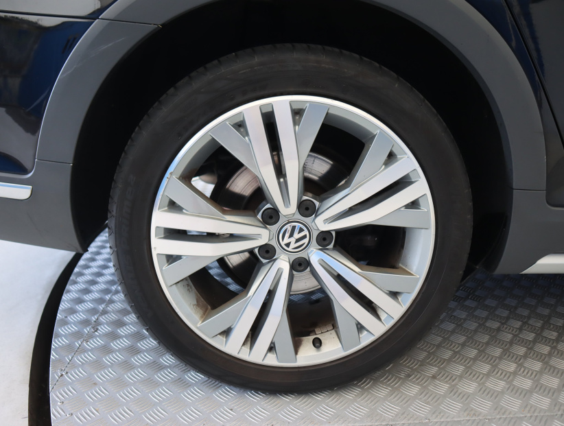Volkswagen Passat, 2020