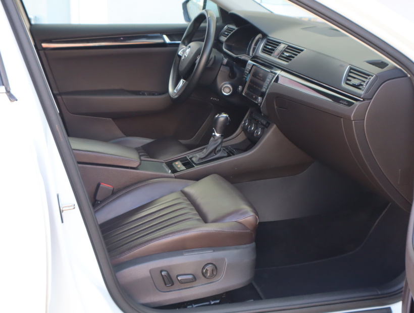 Škoda Superb, 2016