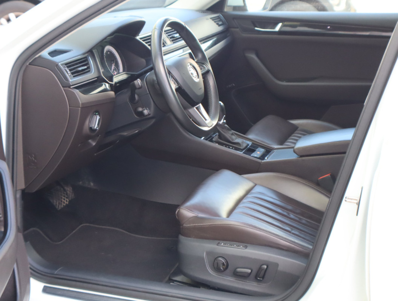 Škoda Superb, 2016