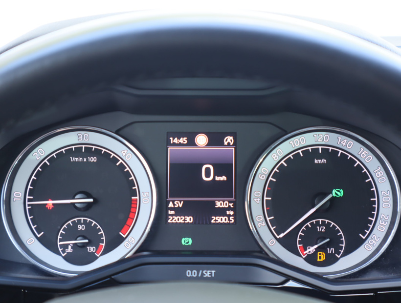 Škoda Superb, 2016